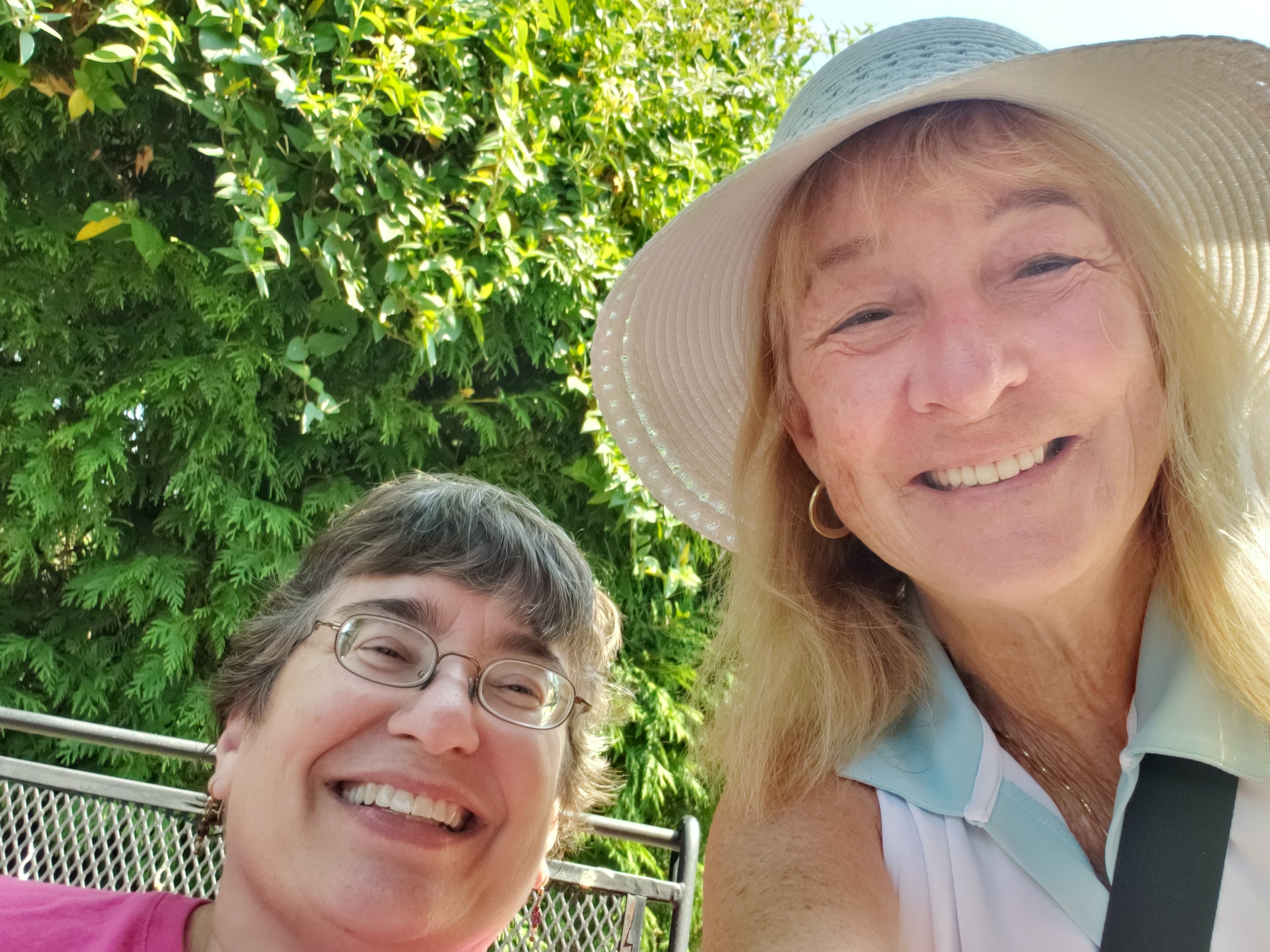 Selfies with Sally at the 2025 FXAM Family Picnic — photo 2